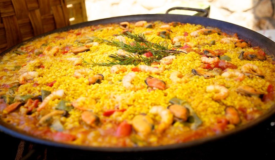 Paella (Especialidad de la Casa)