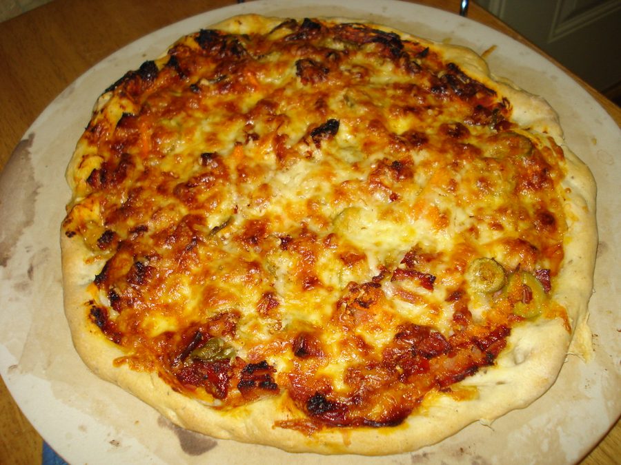 Pizza Mediana de Queso 14"